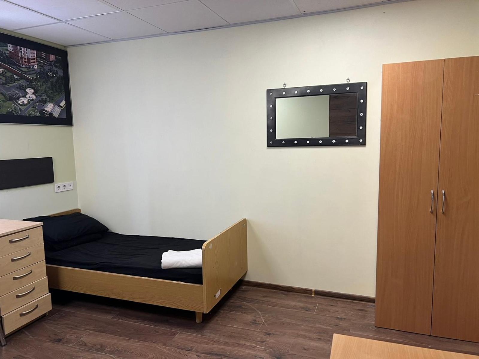 Hostel Krone Gok Zatishok Kiev Exterior foto