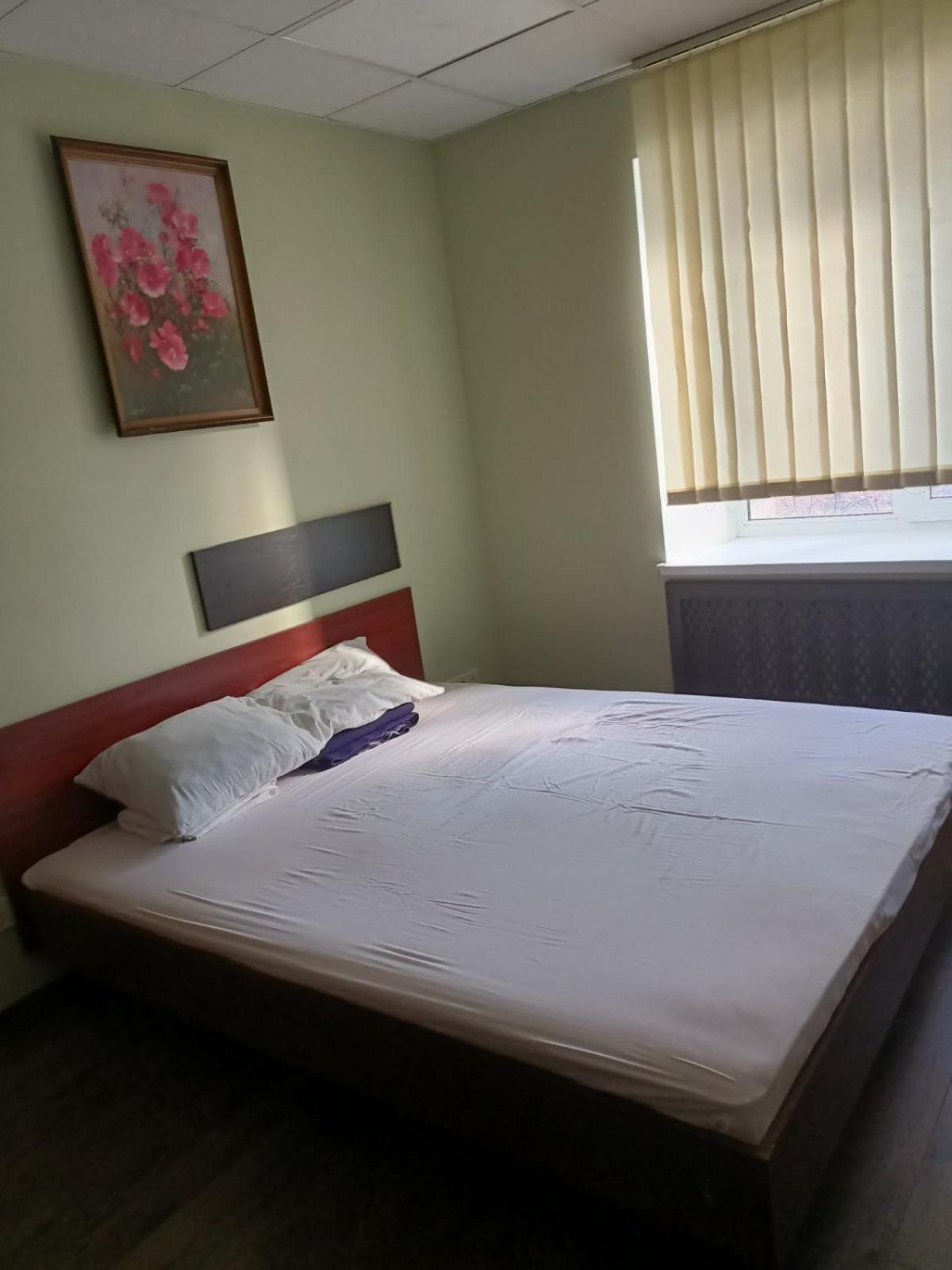 Hostel Krone Gok Zatishok Kiev Exterior foto